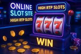 Casino ဂိမ်းလော်ဘီ table ပေါ်တွင် ကဒ်ဂိမ်းများ ကစားနေမှု
